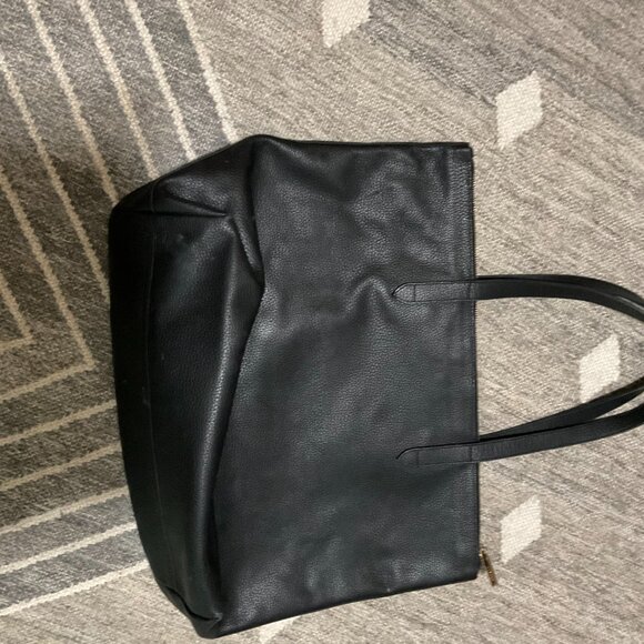 CUYANA CLASSIC ZIPPER TOTE EXCELLENT CONDITION - Picture 3 of 4
